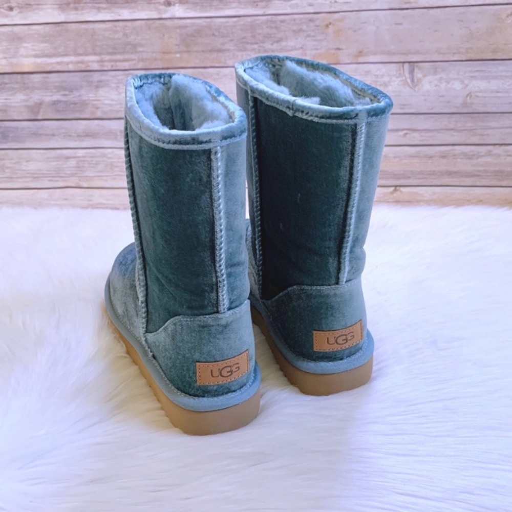 UGG Classic Short II Velvet Atlantic Boots - Picture 5 of 8